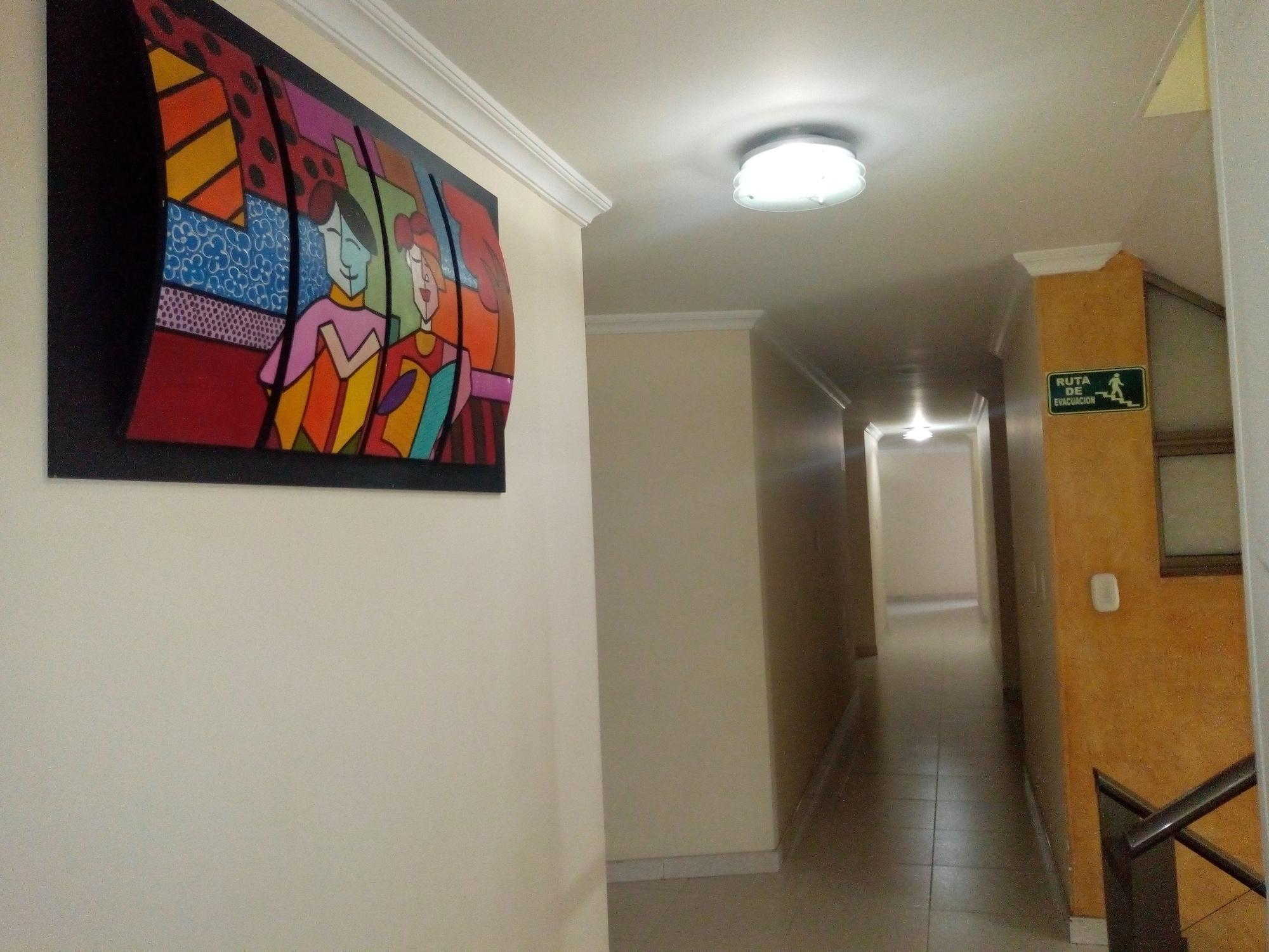 Hotel Ayenda Normandy Μπογκοτά Εξωτερικό φωτογραφία